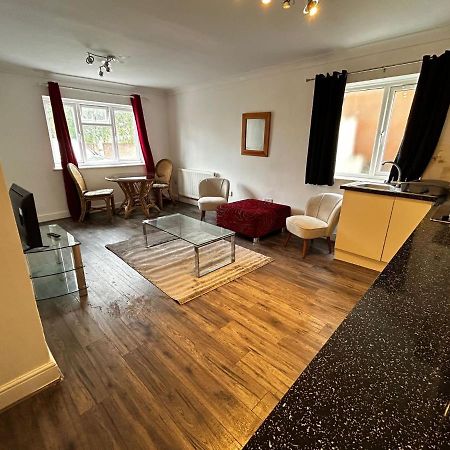 The Ruislip Apartment Zewnętrze zdjęcie